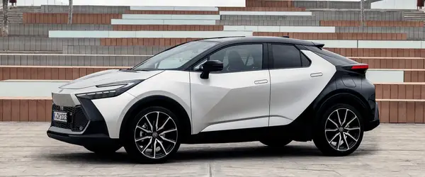 Manuales del Propietario y Guías del Usuario de Toyota C-HR